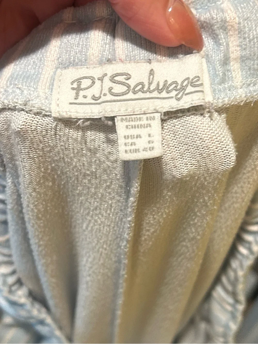 PJ Salvage ‘Crabby’ Pajamas with Sleeve Detail and Red Drawstring EUC Size Large